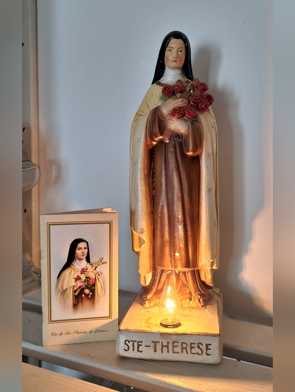 Antique Ste-Therese En Plâtre